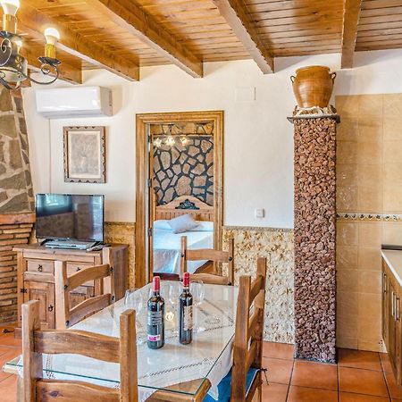 1 Bedroom Lovely Home In Mecina Bombaron Bagian luar foto